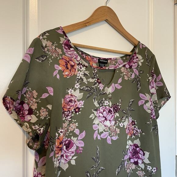 Torrid Top Women's Floral Print 1X (14/16) Top Blouse Cottage Core Boho Work - Picture 4 of 11